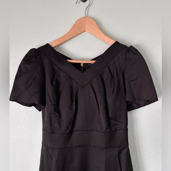 Laila Azhar Dress V neck Short Sleeve Pockets Back Zip 4 Cocktail Party LBD - Picture 2 of 6